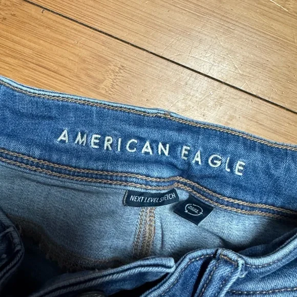 American Eagle Outfitters Blue Flare Jeans - Picture 2 of 6